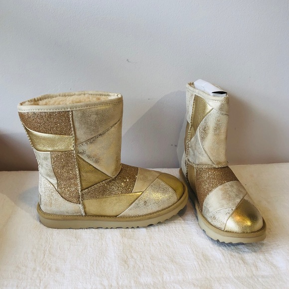 UGG Australia**Gold Kids Boots**US 8/ US 5**$150 - Picture 3 of 6